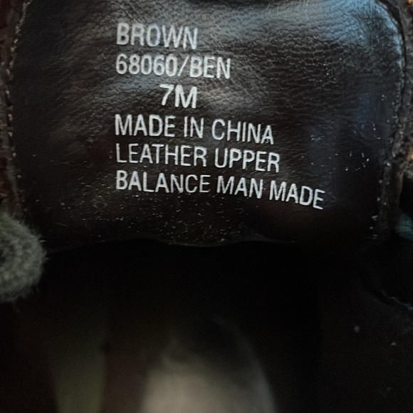 White Mountain Women’s‎ Brown Leather Booties, size 7 - Picture 3 of 11